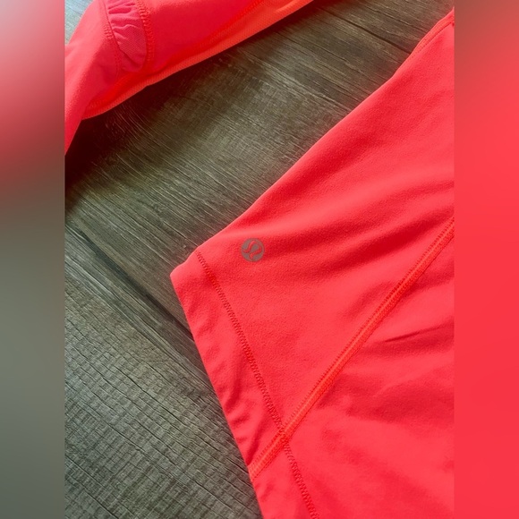 Lululemon Run: Reflect Pullover Light Flare 4 Neon Pink Orange Gym Yoga - Picture 11 of 11